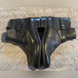 Ecco boots women’s size‎ 10-10.5 black pre-owned condition
